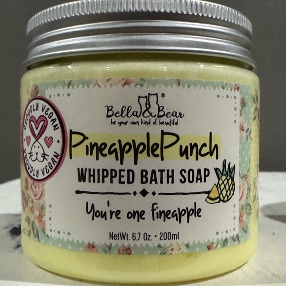 Bella & Bear Pineapple Punch Gift Set! Bath soap, Body Butter and BONUS gift! - Picture 2 of 5